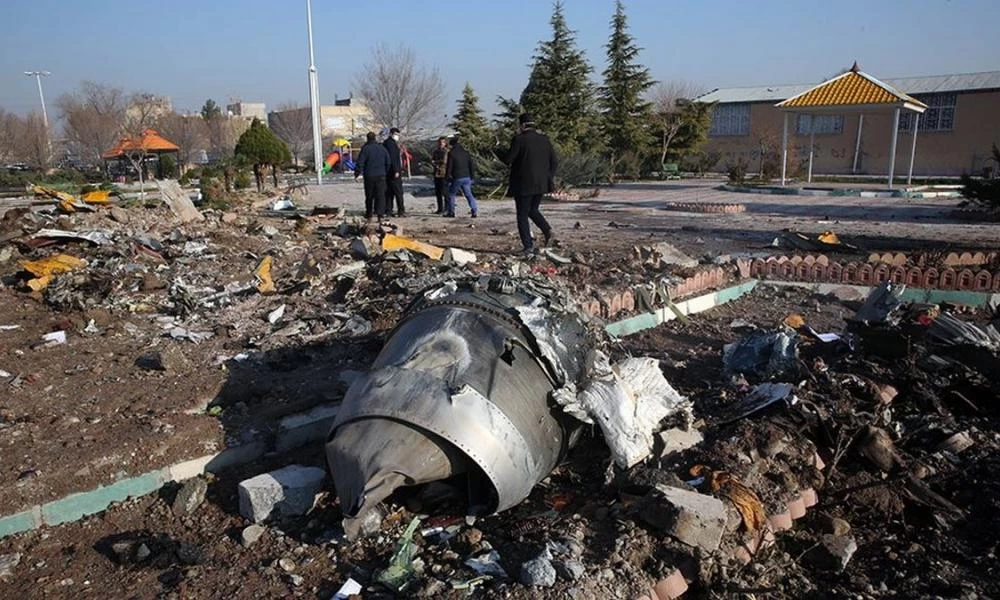 Ιράν: Δίνει 150.000 δολάρια σε κάθε οικογένεια που έχασε συγγενή στη συντριβή του ουκρανικού αεροπλάνου